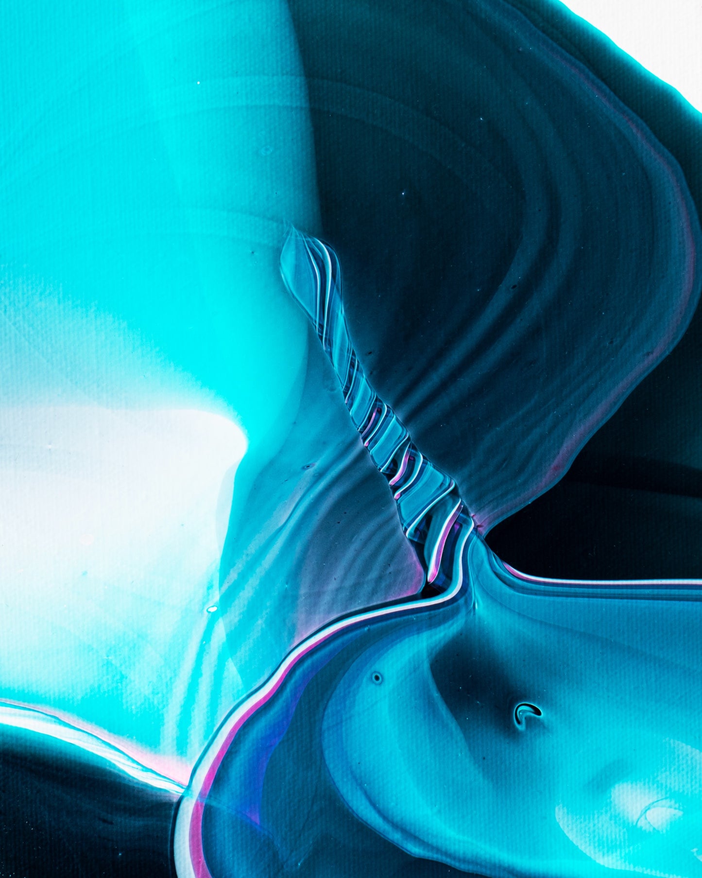 Callen Schaub’s abstract painting, Pull (6”X8”), features a bold spiral of white, turquoise and pink that originates from ephemeral blue-black sky ripples. The spiral fans out into a light blue funnel shape in the bottom right of the painting.